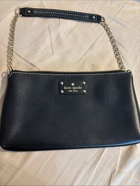 Kate Spade Black Leather Chain-Handle Shoulder Bag 11x6 in. Great evening bag.